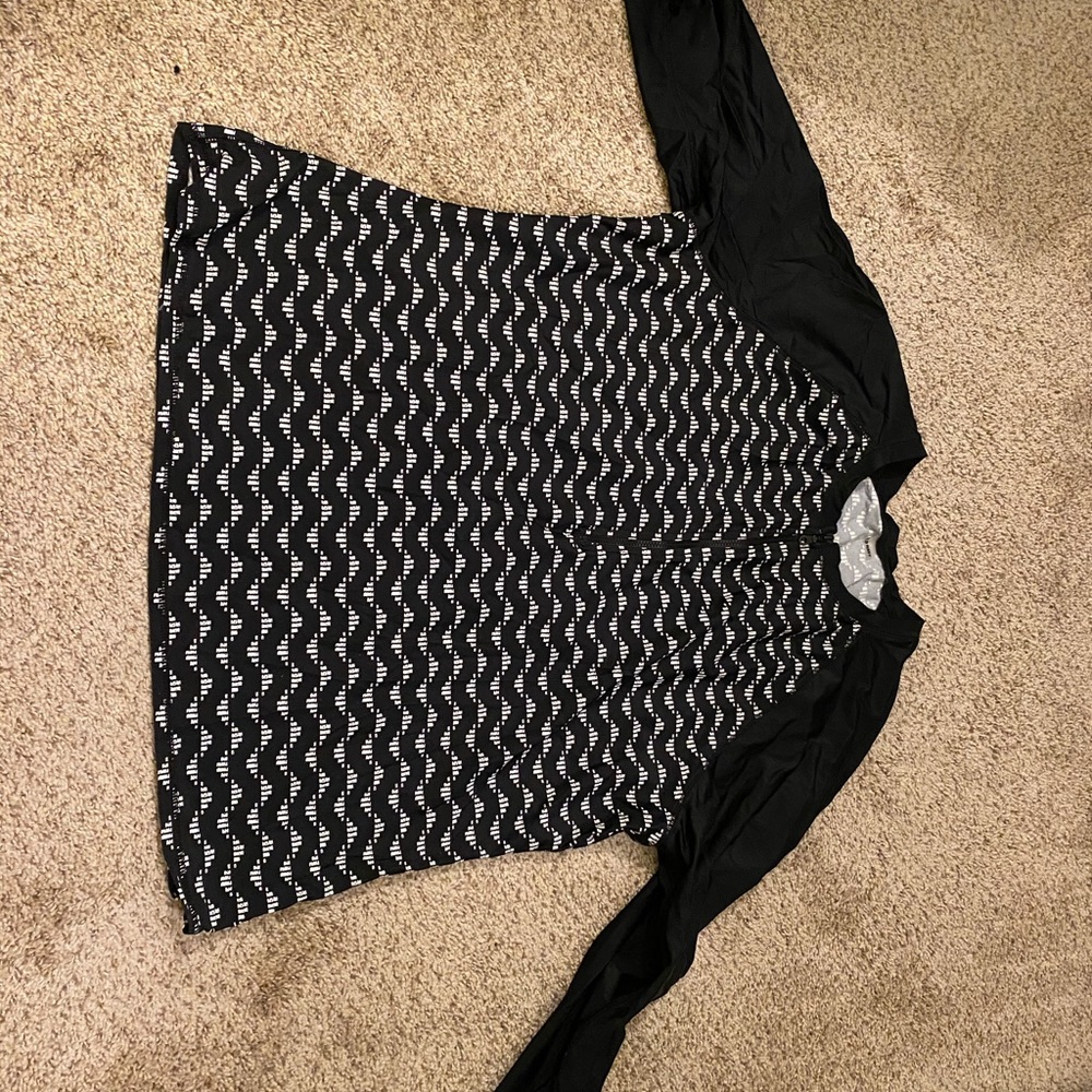 2XL OLD NAVY RASH GUARD